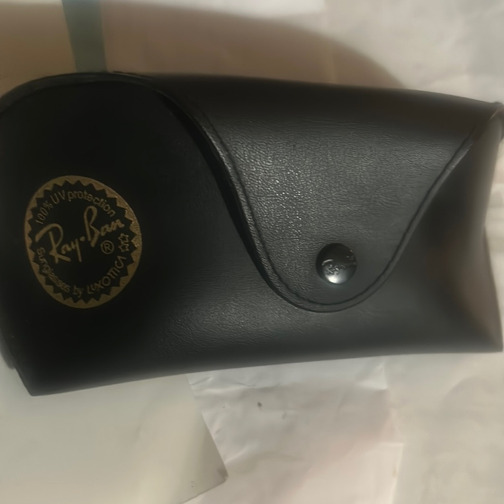 Sunglasses case